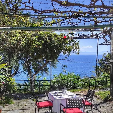 Fourtuna * Agios Ioannis Peristeron (Corfu)
